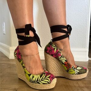 Jessica Simpson-Zexie Platform Wedge Floral Wedge Espadrilles with Black Ties